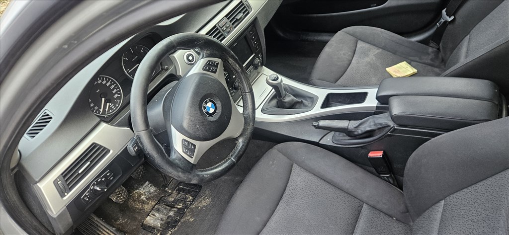 BMW 3-as sorozat E90, E91, E92, E93 bmw e90 e91 alkatreszek 6. kép