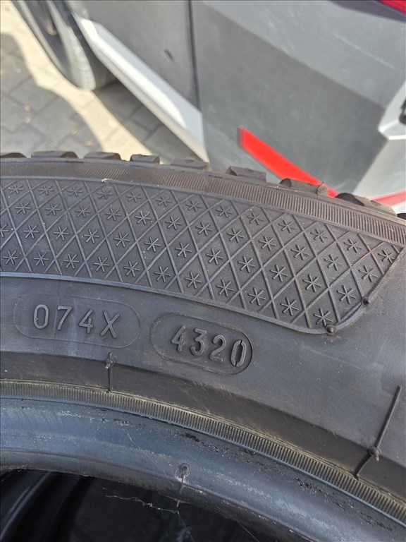  215/5517" újszerű Kleber krisalp hp3  téli gumi  4. kép