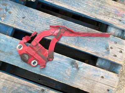 VW PASSAT Variant 365 Motorháztető Bal Zsanér 007716