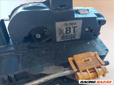 Opel Astra J Jobb hátsó Központizár Motor 3386 ,  13579556