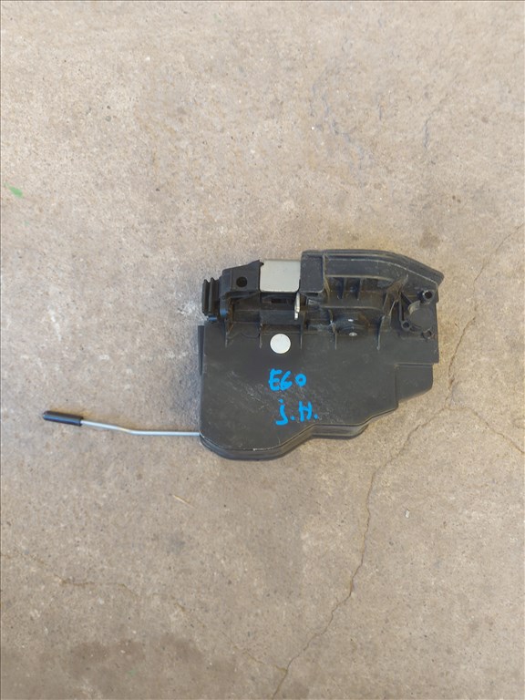 BMW 5-ös sorozat E60/E61 Jobb hátsó ajtózár 2945 7167076 2. kép