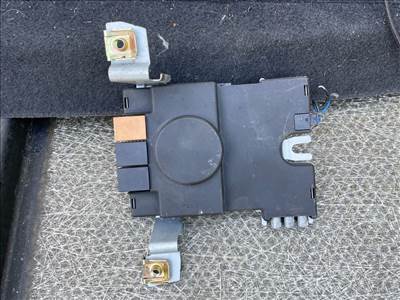 AUDI A3 8P1 Antenna Erősítő 008585