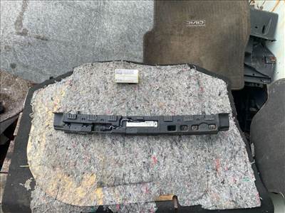 RENAULT CAPTUR  Hátsó középső Lökhárító Tartó (Műanyag)