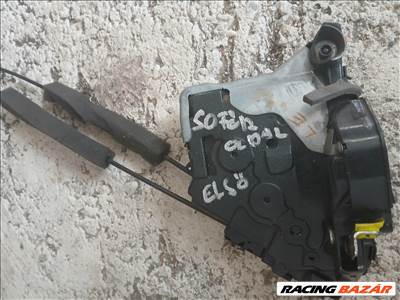 Lexus IS 220d bal első ajtózár szerkezet 