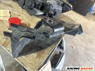 Audi Q7 (4L) Fényszóró tartó