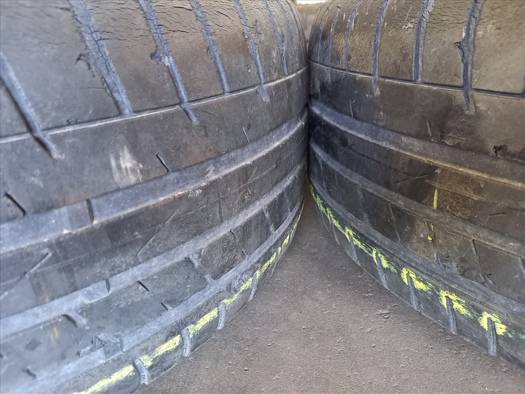 Ford 5x108-as 7x17" használt (gyári felni) alufelni, rajta 225/50 használt Petlas nyári gumi Fxx  5. kép