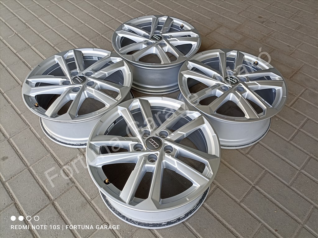 5x112 17" Audi A3 (8Y0) újszerű alufelni garnitúra 2. kép