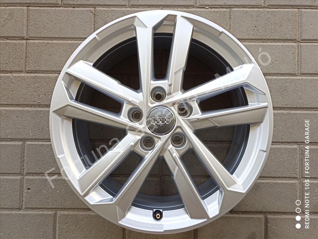 5x112 17" Audi A3 (8Y0) újszerű alufelni garnitúra 4. kép