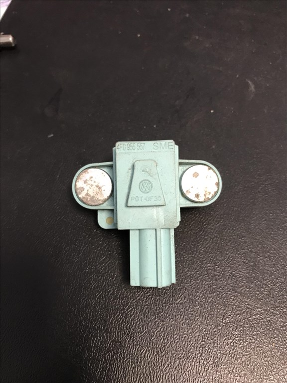 Audi A6 (C6 - 4F) ütközés érzékelő 4f0955557 1. kép