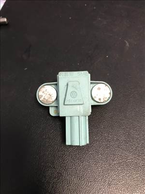 Audi A6 (C6 - 4F) ütközés érzékelő 4f0955557