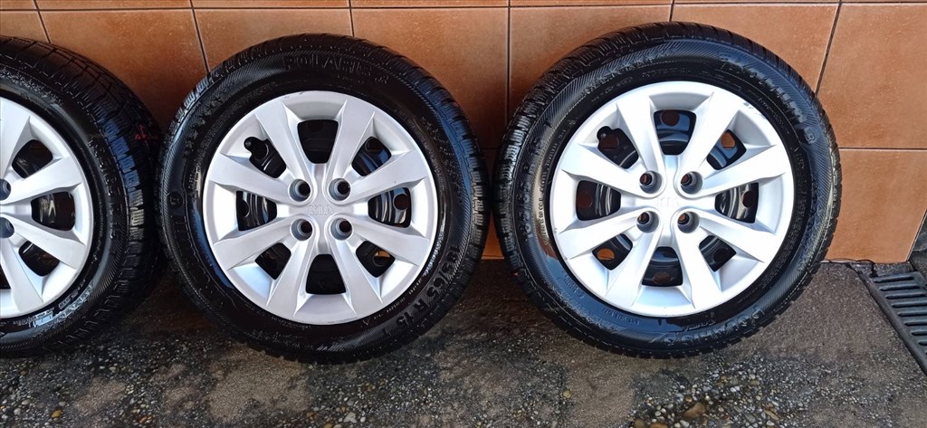 KIA CEED 15" LEMEZFELNI 4X100 TÉLI 185/65R15 GUMIVAL OLCSÒN!!! 3. kép