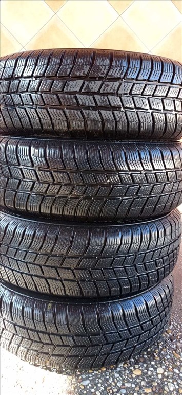 KIA CEED 15" LEMEZFELNI 4X100 TÉLI 185/65R15 GUMIVAL OLCSÒN!!! 5. kép