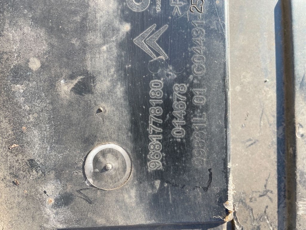 CITROËN C4 Picasso I UD_ Első Lökhárító Alsó (Műanyag) 3. kép