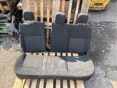 DACIA DUSTER  Hátsó Ülés Szett