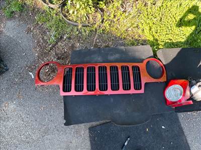 JEEP CHEROKEE KJ Hűtőrács