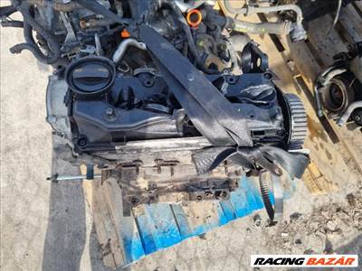 Volkswagen Caddy III 1.6 TDI Motor (Fűzött blokk hengerfejjel) CAYD 027