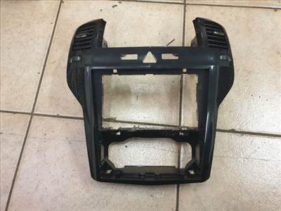 Opel Zafira B Közép konzol 