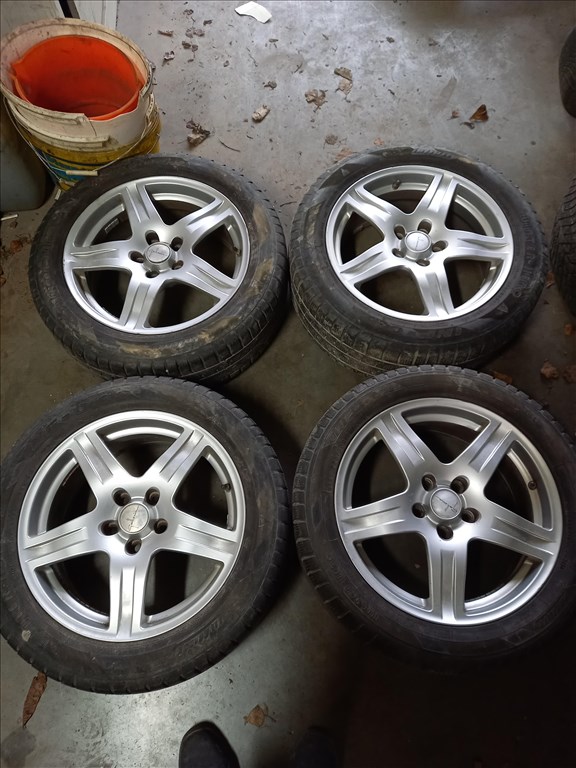  Galleria 5x112 7x17-es 215/55R17 téligumival Vw Passat sxx4 1. kép