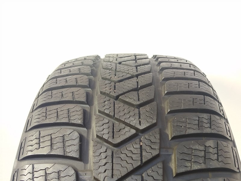 Pirelli Sottozero 3 215/60 R16  1. kép