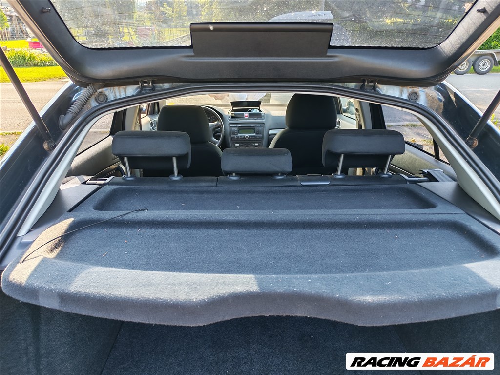 Skoda Octavia II 2.0 TDI gyári karosszéria elemek, 9901 színben eladók skoda9901 bkd20tdi 5. kép
