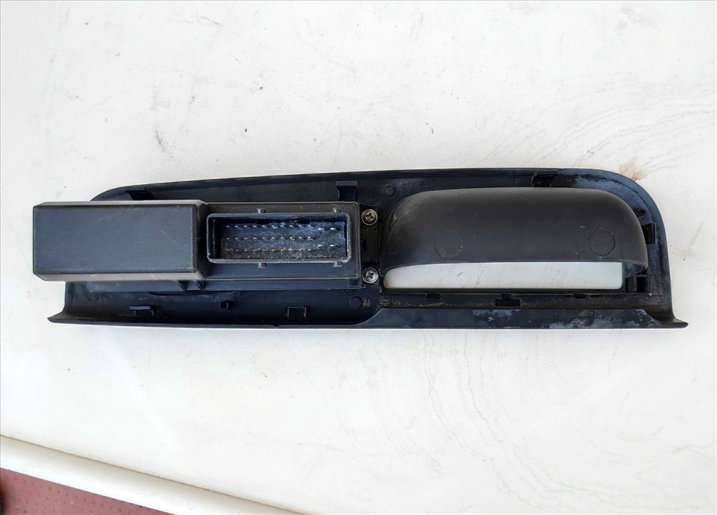 VW Ablakemelő Kapcsoló (3 B1 867 171D) 1996 (sérül 3b1867171d 5. kép