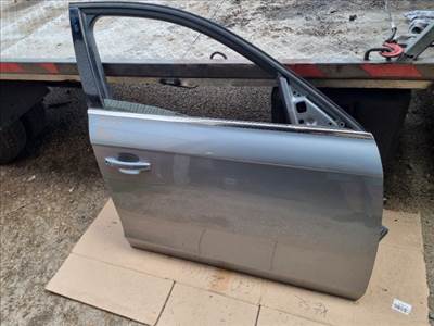 Audi A4 (B8 - 8K) Jobb első Ajtó 1084