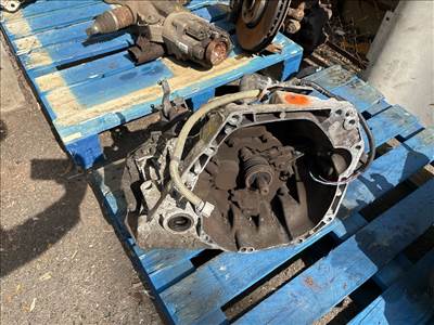 NISSAN JUKE F15 Váltó (Mechanikus)