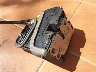 Opel Astra K Bal első ajtózár AUU 13507156