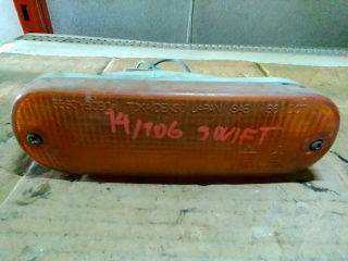 Suzuki Swift II Jobb első Irányjelző *37259*