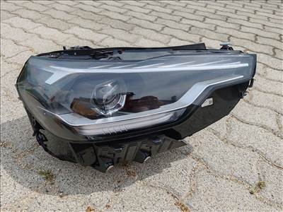 R0302 69 5A320E6 BMW 2 G42 G87 Jobboldali Első Lámpa