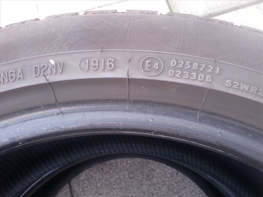  215/50R17 Continental használt téli gumi 2 db 5. kép