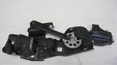 Ford Focus II MK2 2 Eladó  CC Cabrio csomagtérajtó  alsó zár ütköző 