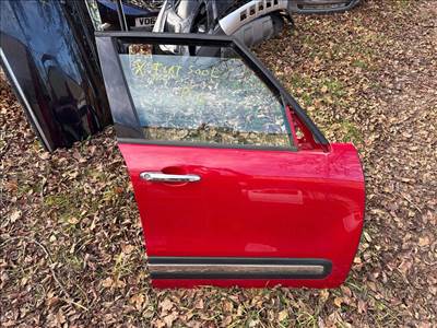 FIAT 500L  Jobb első Ajtó (Részeivel)