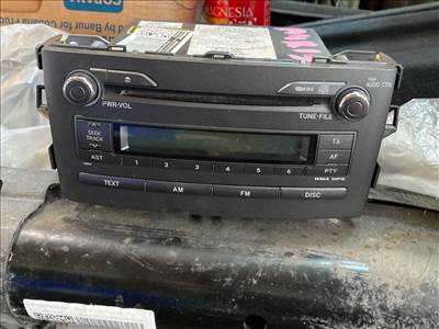 TOYOTA AURIS NRE15_, ZZE15_, ADE15_, ZRE15_, NDE15_ Rádió / CD 005235