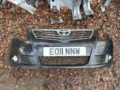 TOYOTA AVENSIS Kombi ZRT27, ADT27 Első Lökhárító (Részeivel) 015133