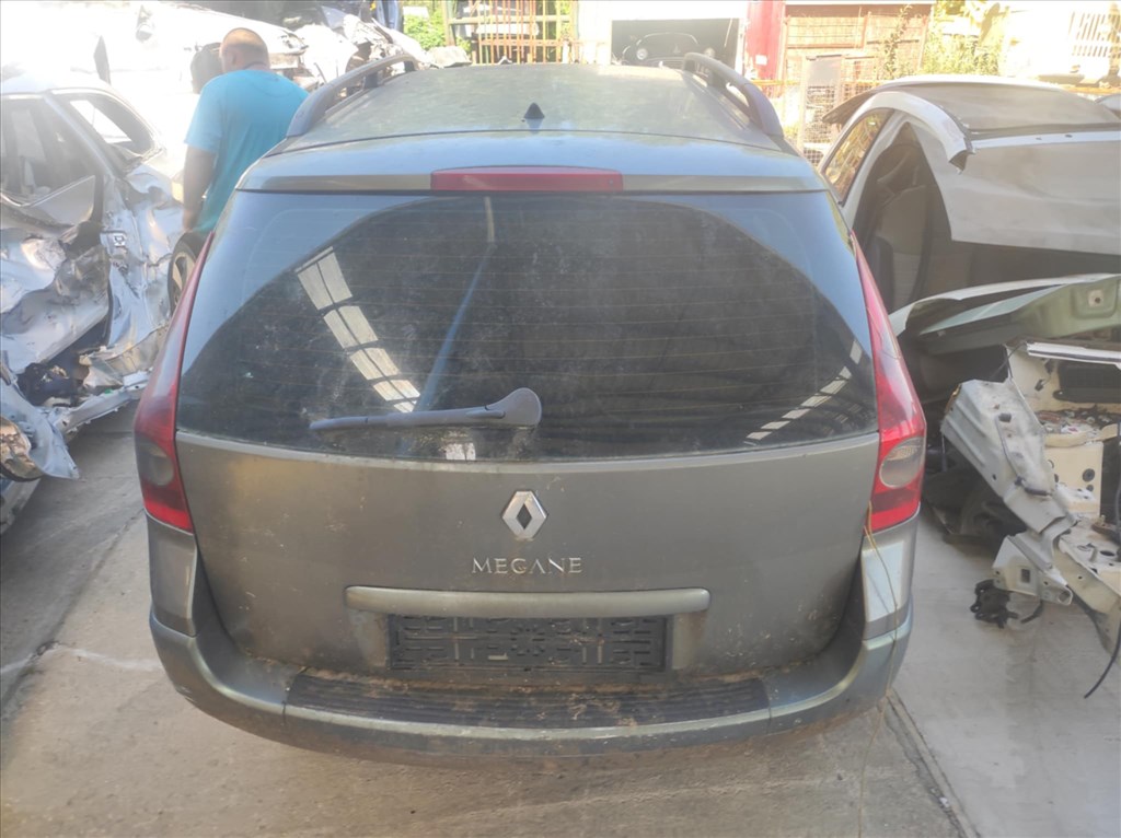 Renault Mégane II bontott alkatrészei 5. kép