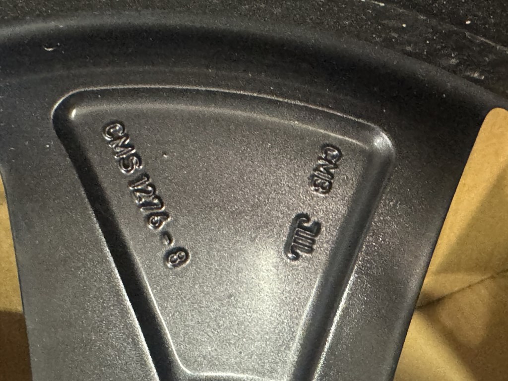 R19 Original Seat - Cupra Born - 7.5J ET50  10E601025M 1db alufelni felni 2. kép