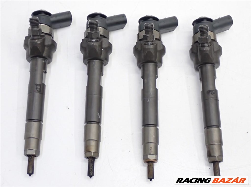 Toyota Verso 1.6 D-4D  N47C16A 1.6 D-4D porlasztó 8506902 0445110600 1. kép