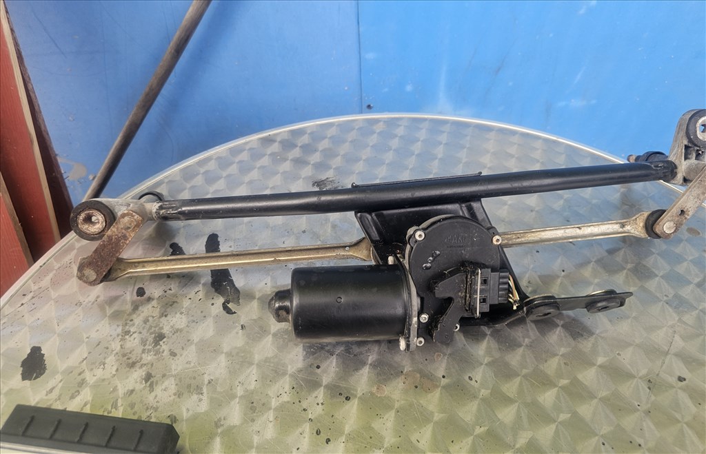 Ford Transit Connect Mk1 Ablaktörlő motor és szerkezet  1. kép