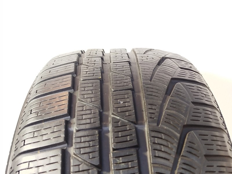 Pirelli Sottozero II RFT 225/50 R17  1. kép