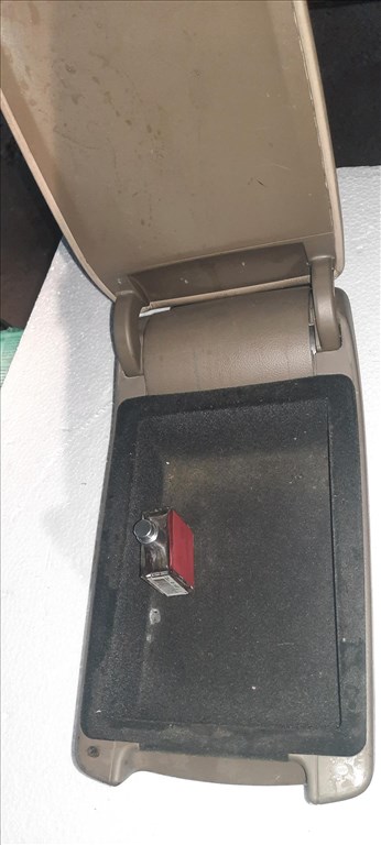 Audi A4 (B6/B7) 3.0 TDI quattro kartámasz könyöklő komplett 3. kép