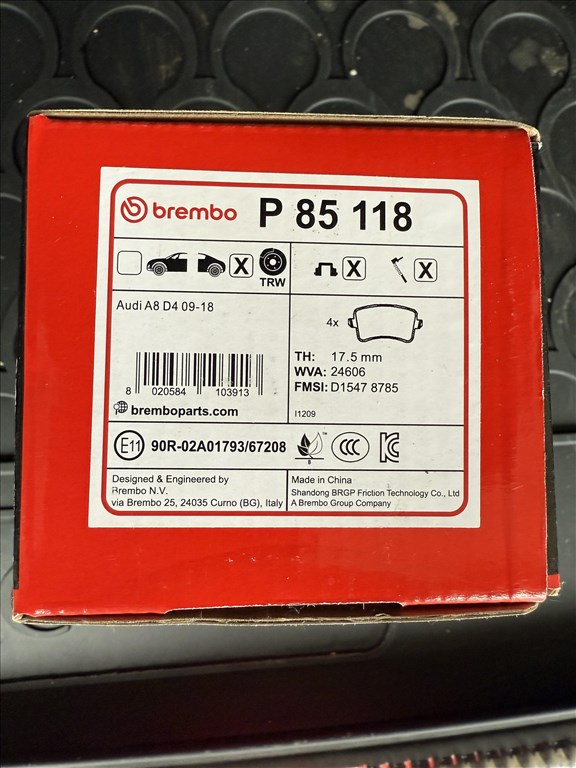 Audi A6 (C7 - 4G), Audi A8 (D4 - 4H), Audi A7 (C7 - 4G) Brembo P85 118 fékbetét ÚJ p85118 1. kép