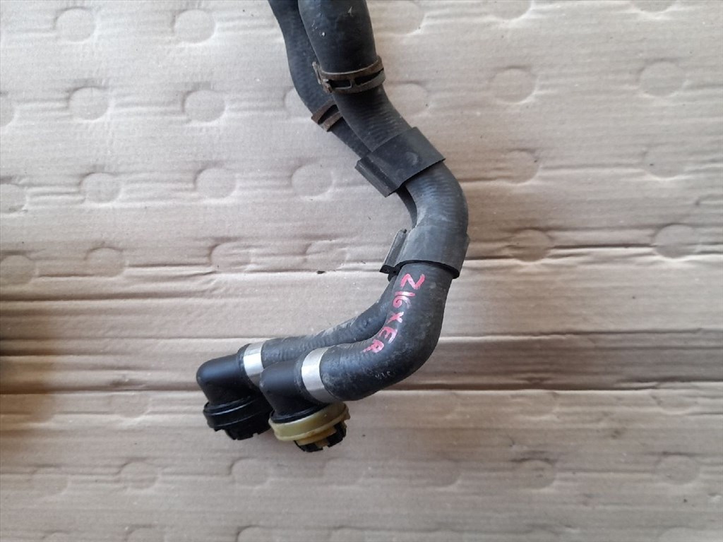 Opel Astra H 1.6 Vízcső 1366 ,  13170118-z16xer 2. kép