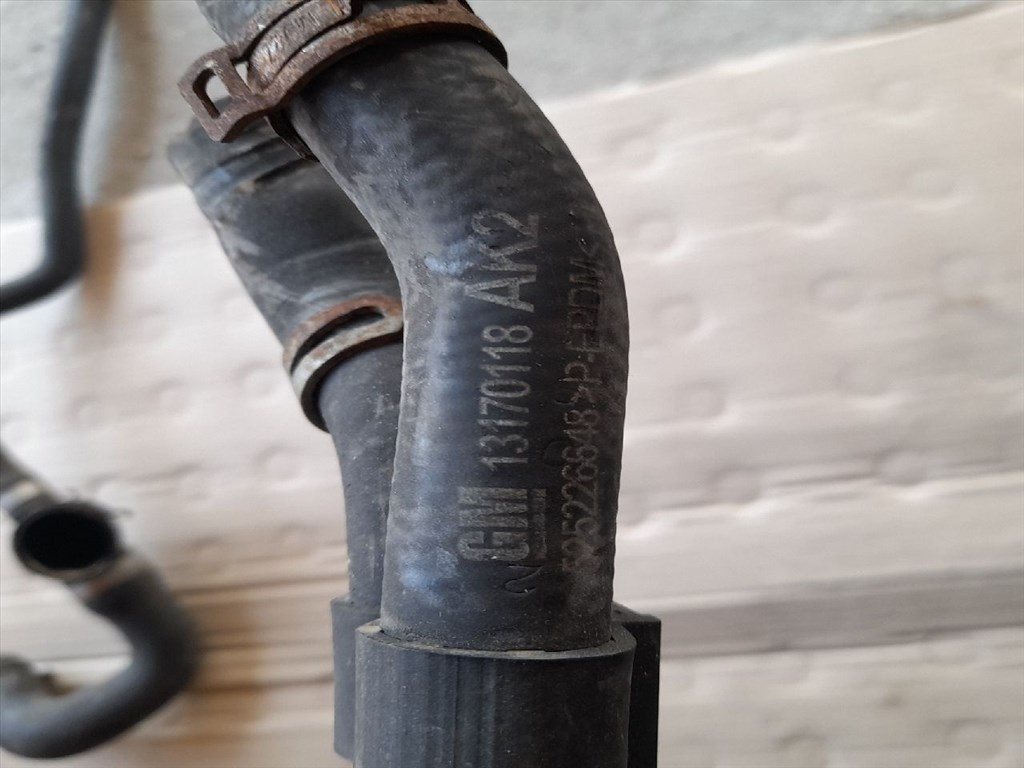 Opel Astra H 1.6 Vízcső 1366 ,  13170118-z16xer 3. kép