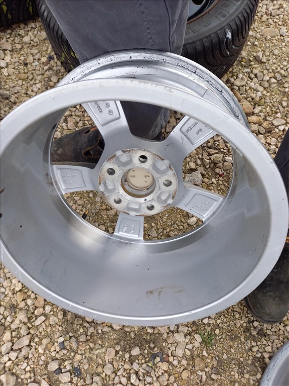  Audi A6 5x112 lyukosztású 7,5JJ 16" újszerű (gyári felni) alufelni bxx 4. kép