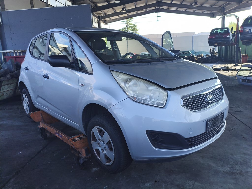 Kia Venga bontott alkatrészei 2. kép