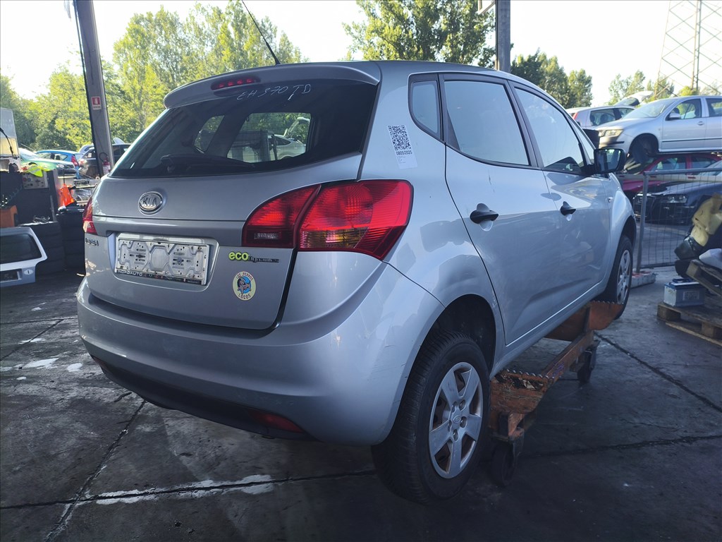 Kia Venga bontott alkatrészei 4. kép