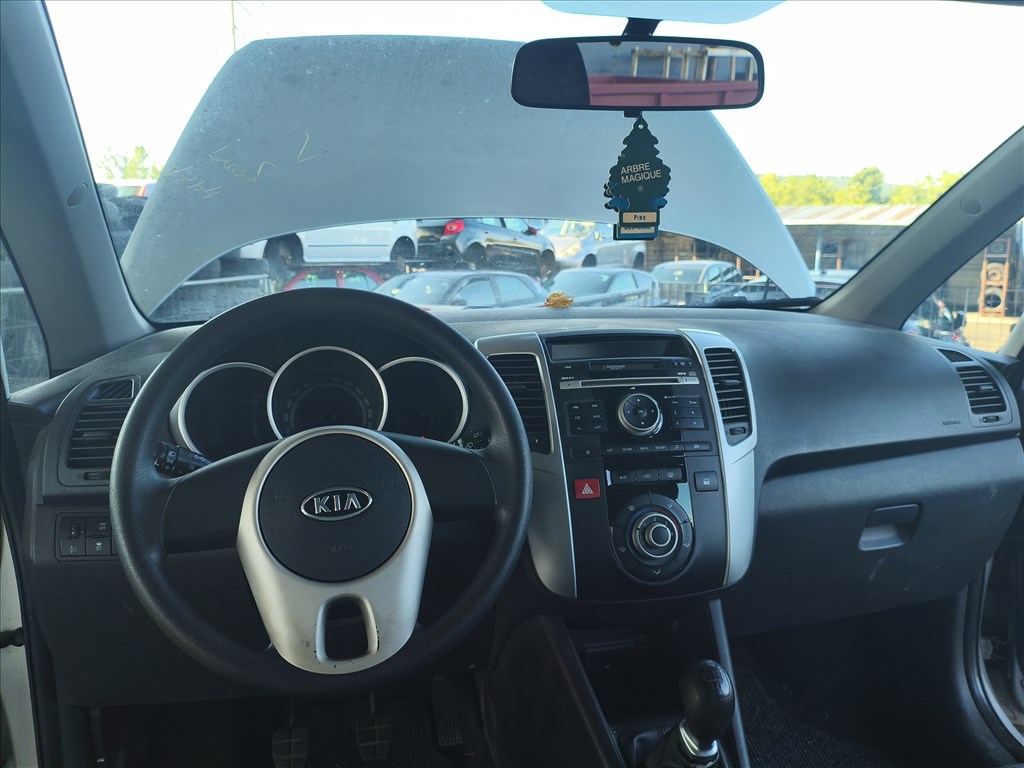 Kia Venga bontott alkatrészei 6. kép