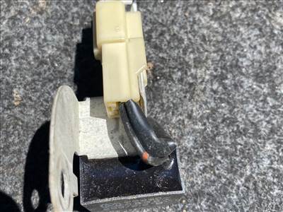 TOYOTA AURIS NRE15_, ZZE15_, ADE15_, ZRE15_, NDE15_ Rádió Zavarszűrő 001769