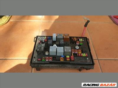 Opel Astra J, Opel Zafira C Biztosítéktábla XA 13449204